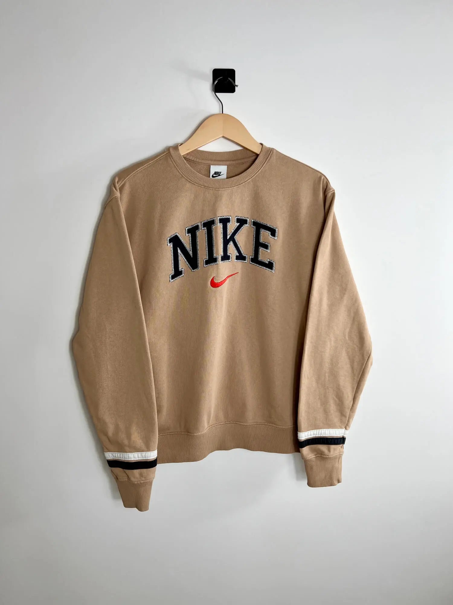 Sweat Nike Marron Femme Retro vue de face