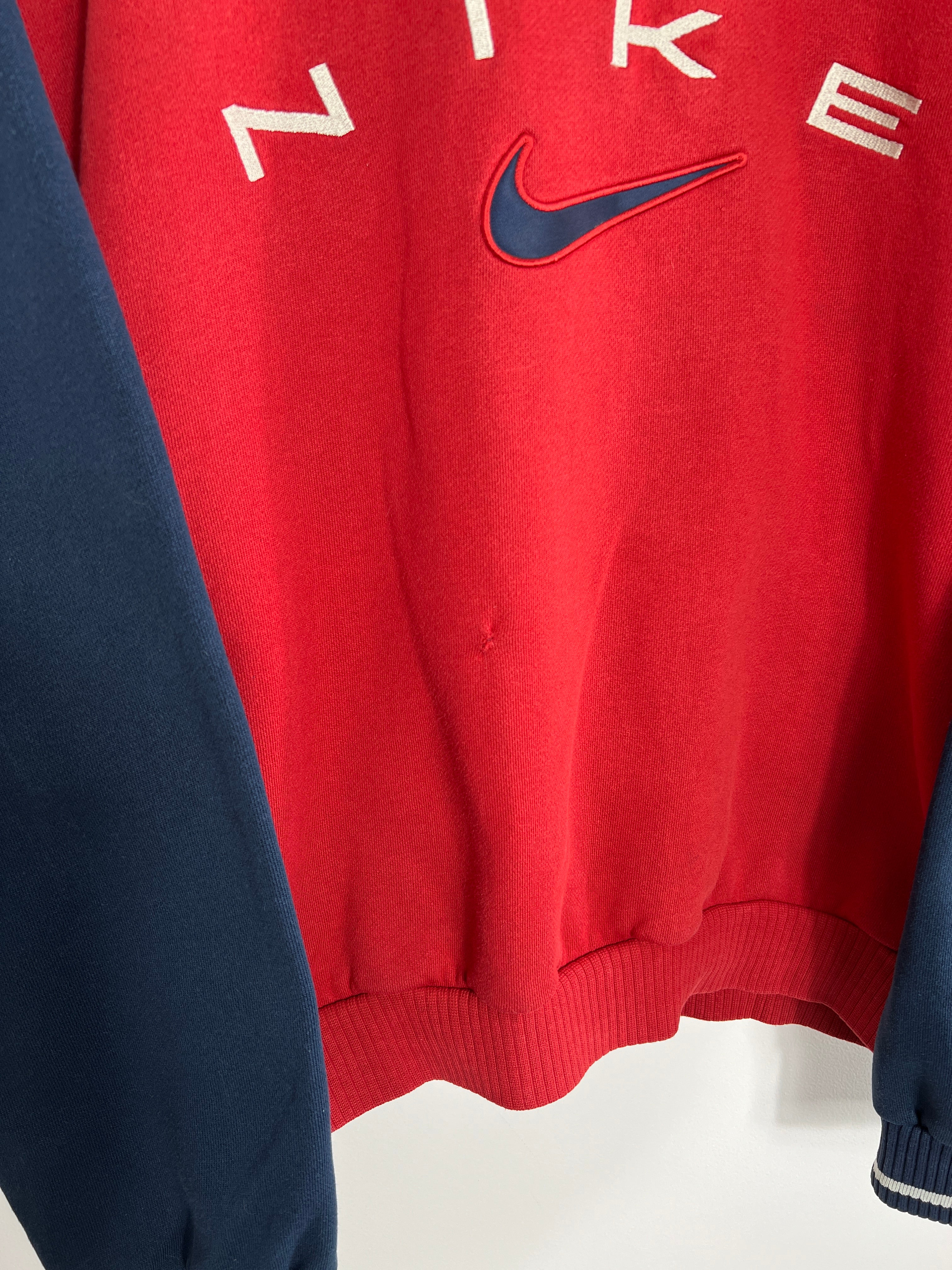 Vintage Nike 90s Sudadera Rojo y Azul vista inferior